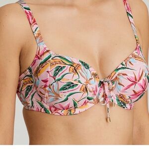 75E-Prima Donna Tropical Floral Bikini Top